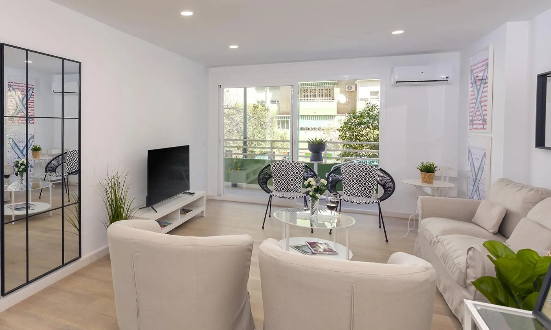 -Malagasunapts-El Palo Dream & Beach